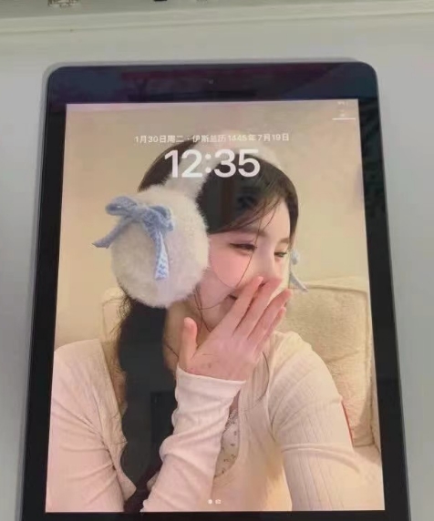 女生自用出！iPad2018款128g可插卡Wi-Fi指纹版