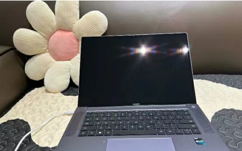 个人自用，2023的华为Matebook16s，顶配款办公本