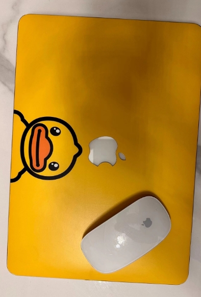 Macbook air 买回来很少用，成色很新 个人转让