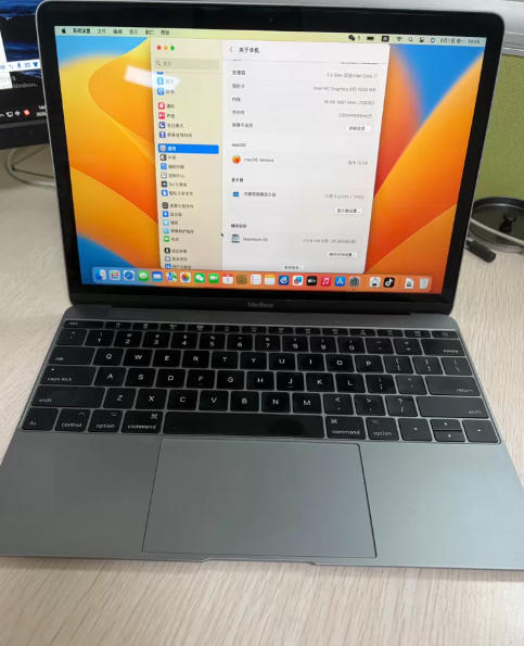 12寸MacBook顶配2017款 i7处理器 16G内存 