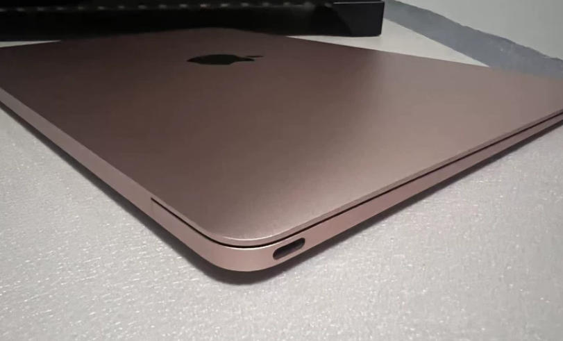 自用9.8新MacBook 2016玫瑰金色 8+512G 